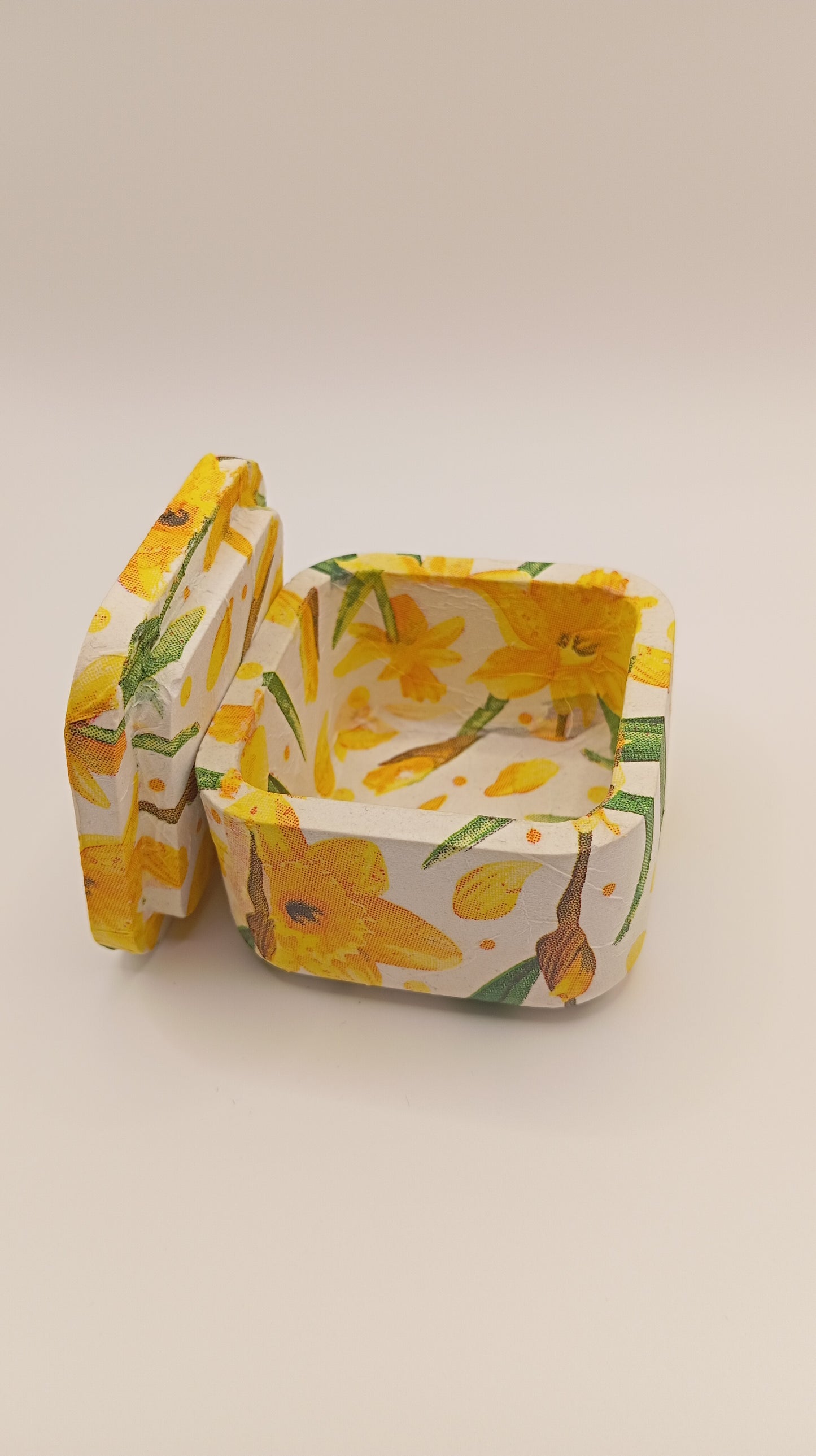 Spring - Cajita Decoupage